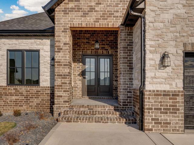 2187 N Silver Charm Avenue