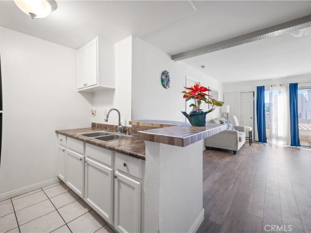 21800 Schoenborn St, Unit 215, Canoga Park, CA 91304 | MLS #SR26068