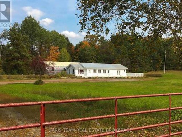 2180 2 Highway 141, Muskoka Lakes, ON, P0B 1L0 house for sale | Listing ID X13855 | Royal LePage