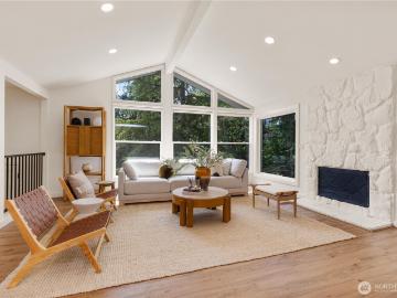 21810 NE 16th St, Sammamish, WA 98074 | MLS #2516