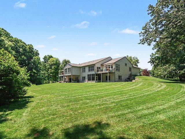 2181 Hunters Run