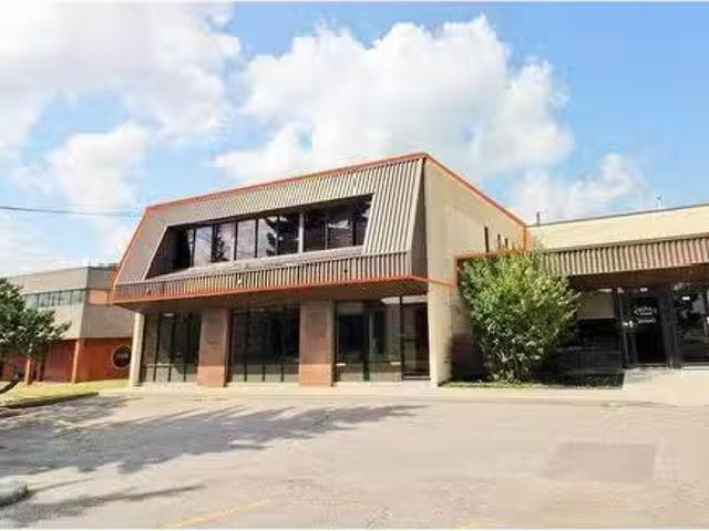 2182 39 Avenue Ne, Calgary, AB, T2E 6P7 commercial for lease.