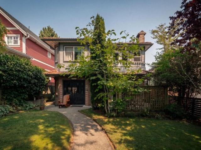 2183 Napier Street, Vancouver, BC, V5L 2P1 house for sale | Listing ID R3156 | Royal LePage