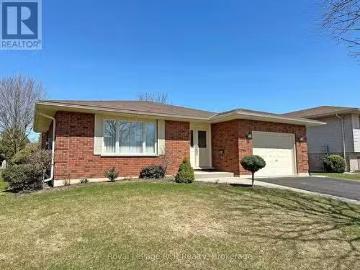 218 4Th Street Crescent, Hanover, ON, N4N 3S2 house for sale.