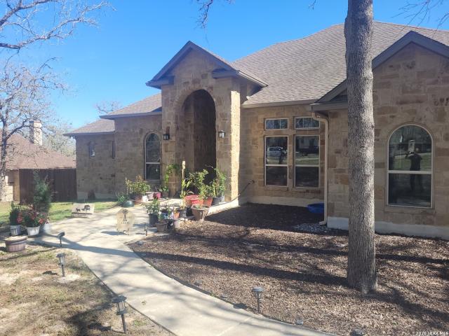 218 Champions Blvd, La Vernia, TX 78121 | MLS #1951
