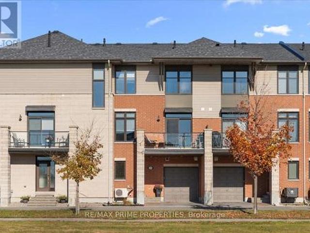 218 Chaperal Private, Ottawa, ON, K4A 0Y2 house for sale | Listing ID X14107 | Royal LePage