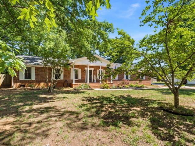 218 Crestwood Drive