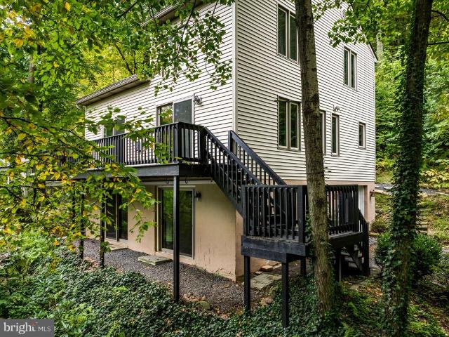 218 Apple Blossom Lane