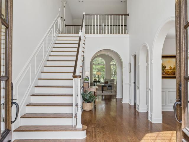 218 Gardenridge Dr