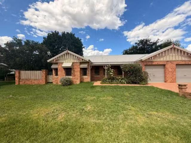 2/18 George Street, Mudgee Apartment for rent Listed by Kate.