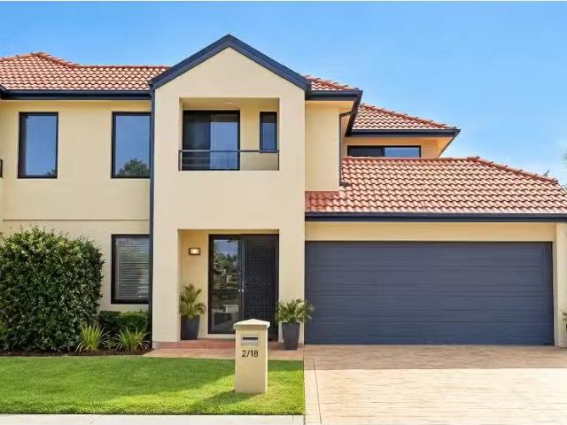 2/18 Geraldton Drive, REDHEAD House for rent Listed by Candic.