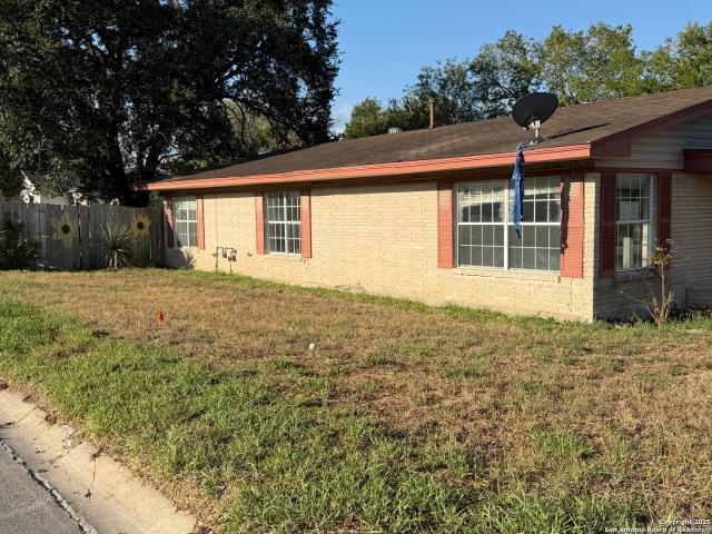 218 Graham Rd, Kenedy, TX 78119 | MLS #1911