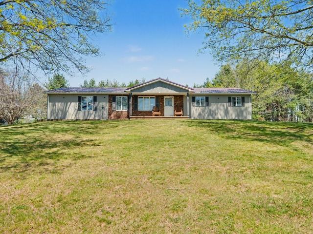 218 Grand Oaks Lane
