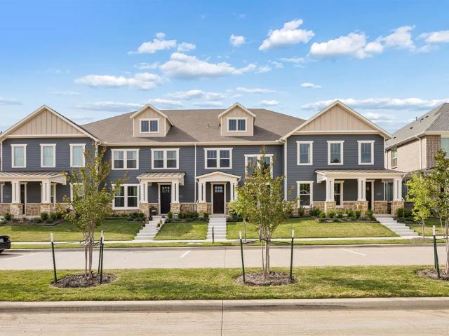 218 Dylan Way