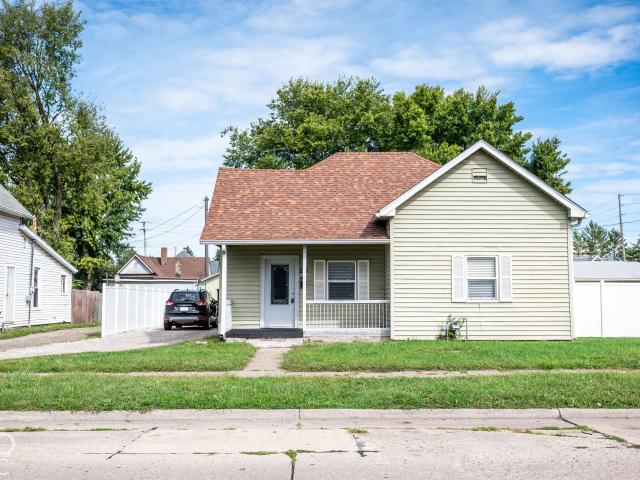 218 E Mechanic Street