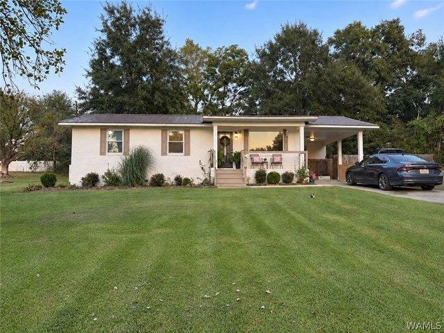 218 Lake Shore Dr, Haleyville, AL 35565
