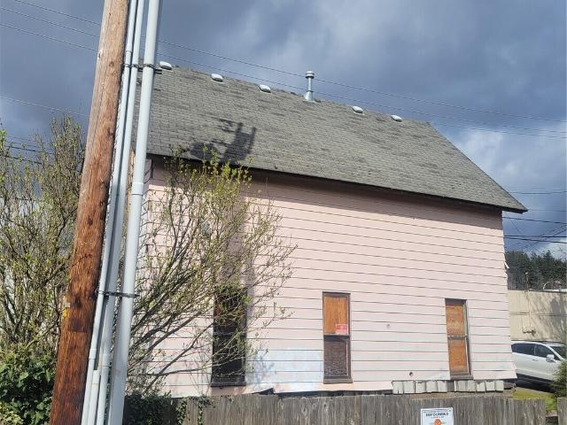 218 S 2nd Street