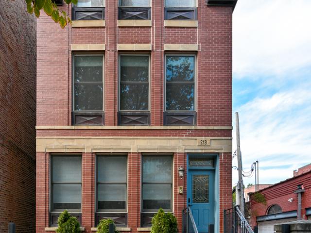 218 S Laflin Street # 201
