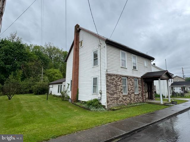 218 S Main St