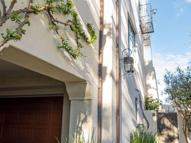 218 Santa Barbara Street Unit D, Santa Barbara, US, CA