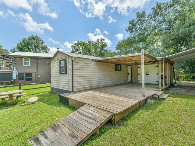 218 Shady Oaks