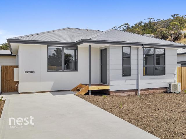 2/18 Tarbook Court SORELL