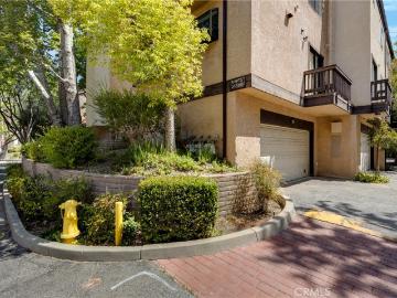 21900 Marylee St, Unit 257, Woodland Hills, CA 91367 | MLS #SR26094