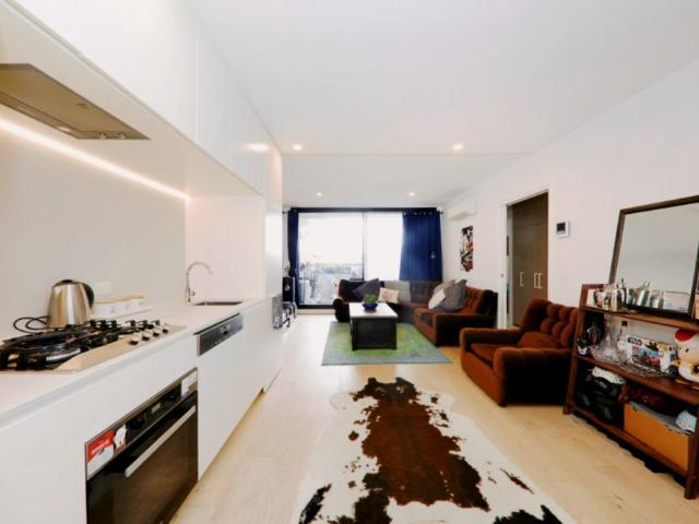 219/1 Sergeant Street, Blackburn, Melbourne