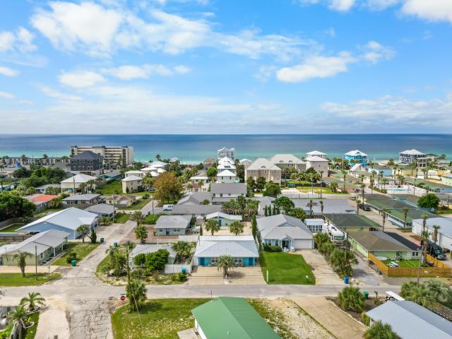 21927 Bataan Ave, Panama City Beach, FL 32413 | MLS #983247