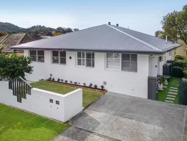 2/193 Albany Street, Point Frederick, NSW 2250