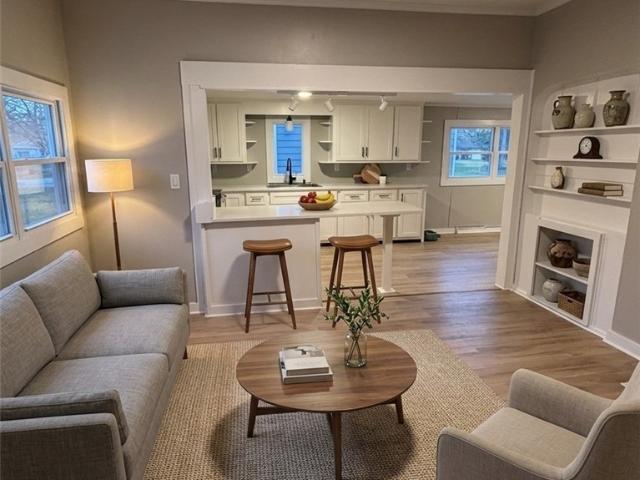 219 3rd Drive SE