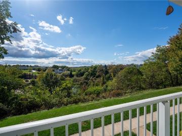 219 Adams Pointe 9