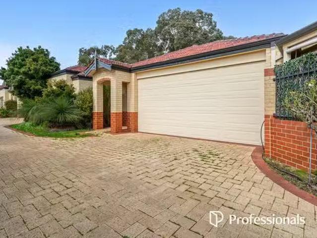 2/19 Boonooloo Road, Kalamunda, WA 6076