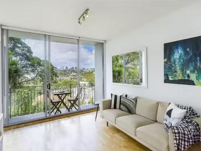 2/19 Eastbourne Road, Darling Point Apartment for rent Listed.