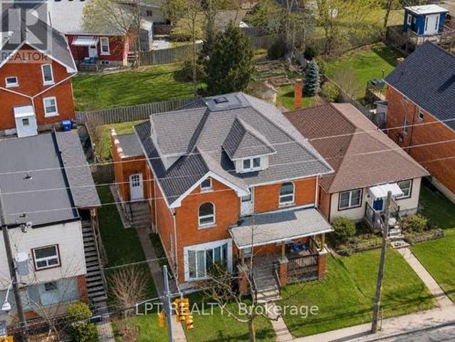 219 Erie Avenue, Brantford, ON, N3S 2H1 house for sale | Listing ID X13533 | Royal LePage
