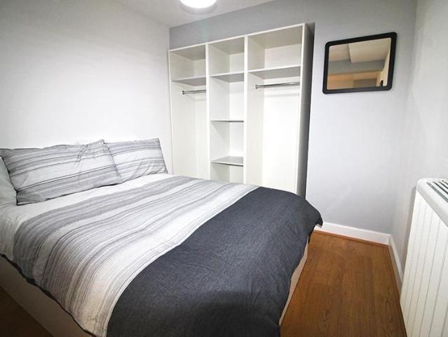 219 Mansfield Road, Nottingham, NG1 3FS Studio to rent £1,018 pcm £235 pw