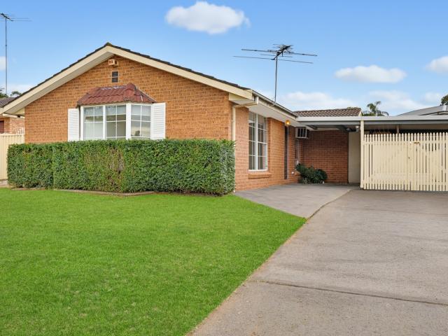 219 McFarlane Drive, Minchinbury
