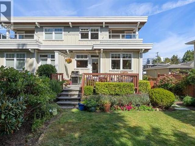 219 Michigan St, Victoria, BC, V8V 1R4 house for sale | Listing ID 1048 | Royal LePage