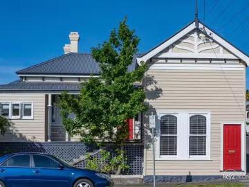 Lara, Greater Geelong, Victoria - Parking