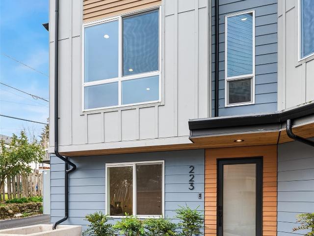 219 NE 75th St, Seattle, WA 98115 | MLS #2502