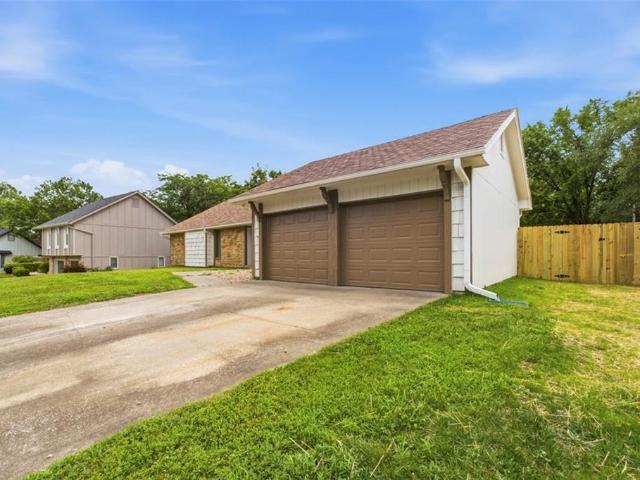 219 NW Redwood Court