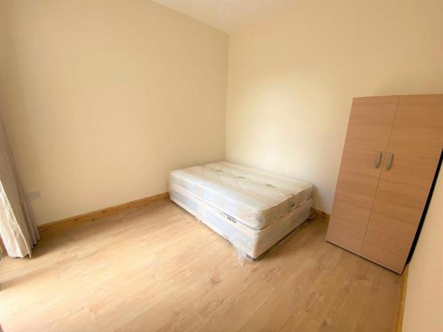 219 Shrewsbury Road, London E7 House share to rent £800 pcm £185 pw