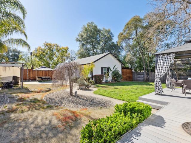 219 Persifer St, Folsom, CA 95630 | MLS #226053