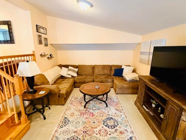 219 W Fairbanks Street