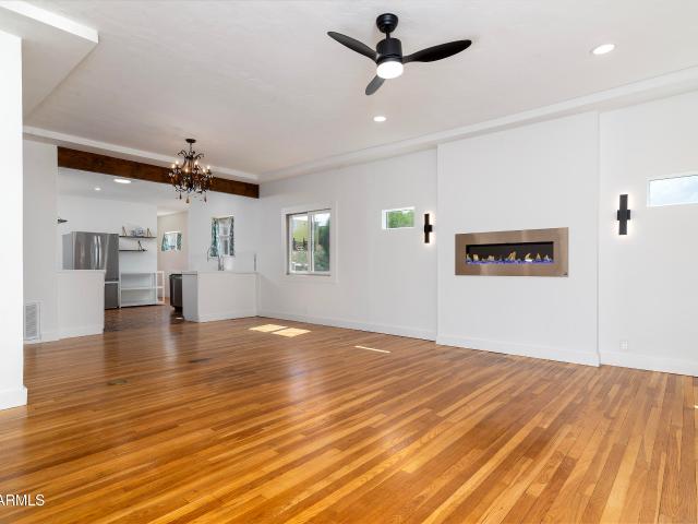 219 w heiner drive