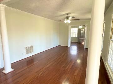 219 Woodland Heights