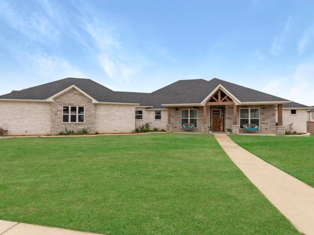219 White N Gail Ln, Bullard, TX