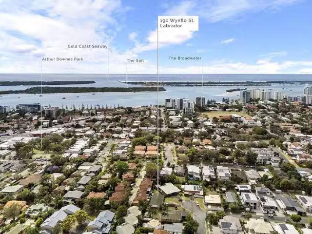 2/19C Wynflo Street, Labrador, QLD 4215