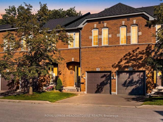 21 5530 Glen Erin Drive, Mississauga | Sold, W13624 | Condos. Ca