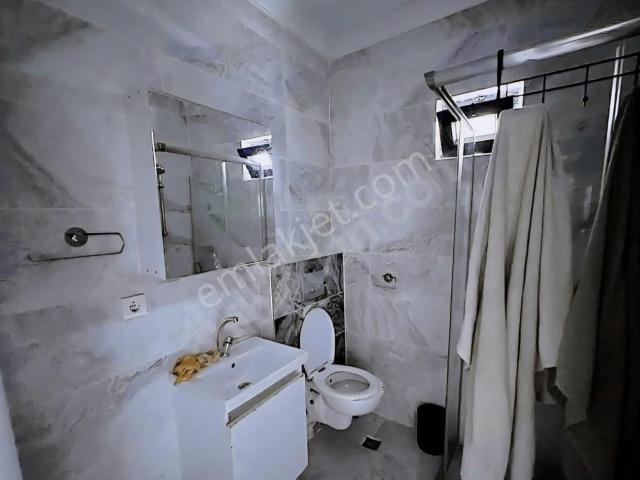 2+1 65m² Merkezi Konumda Toprak Temassız Bahçe Katı